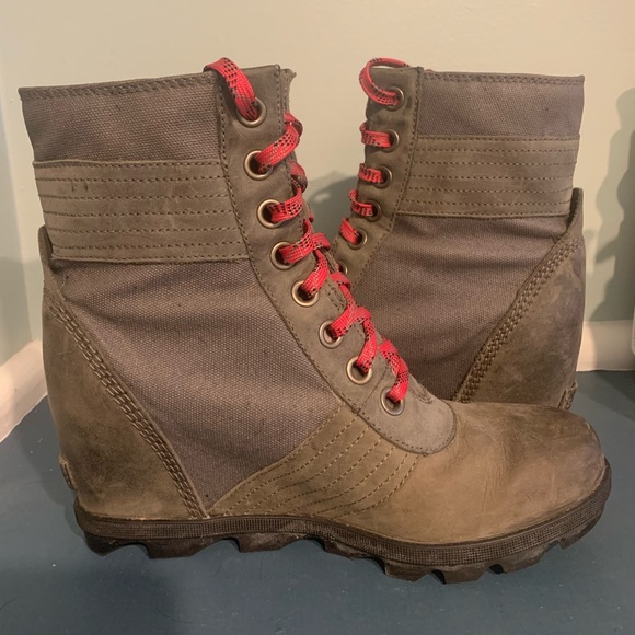 Sorel Women's Lexie Wedge boot, size 10, color Grey - Picture 4 of 7